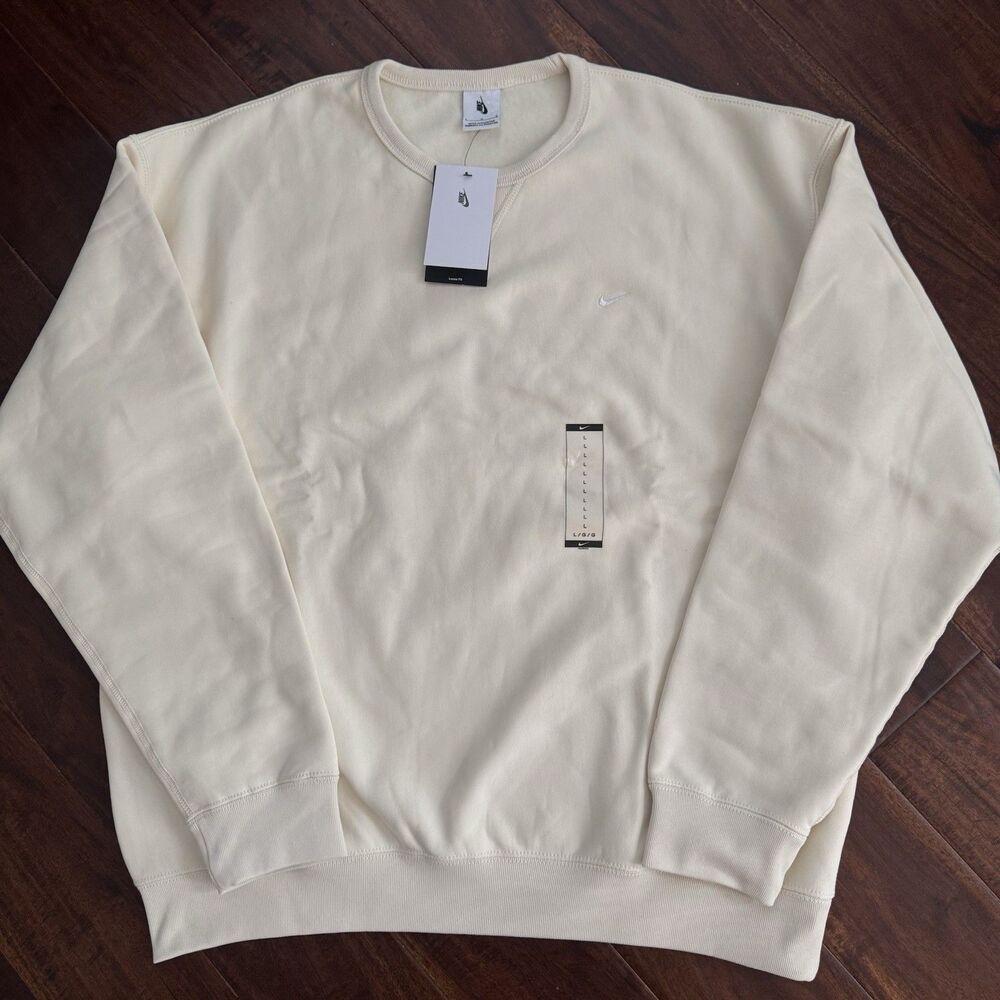 Nike Solo Swoosh Fleece Crewneck Sweatshirt